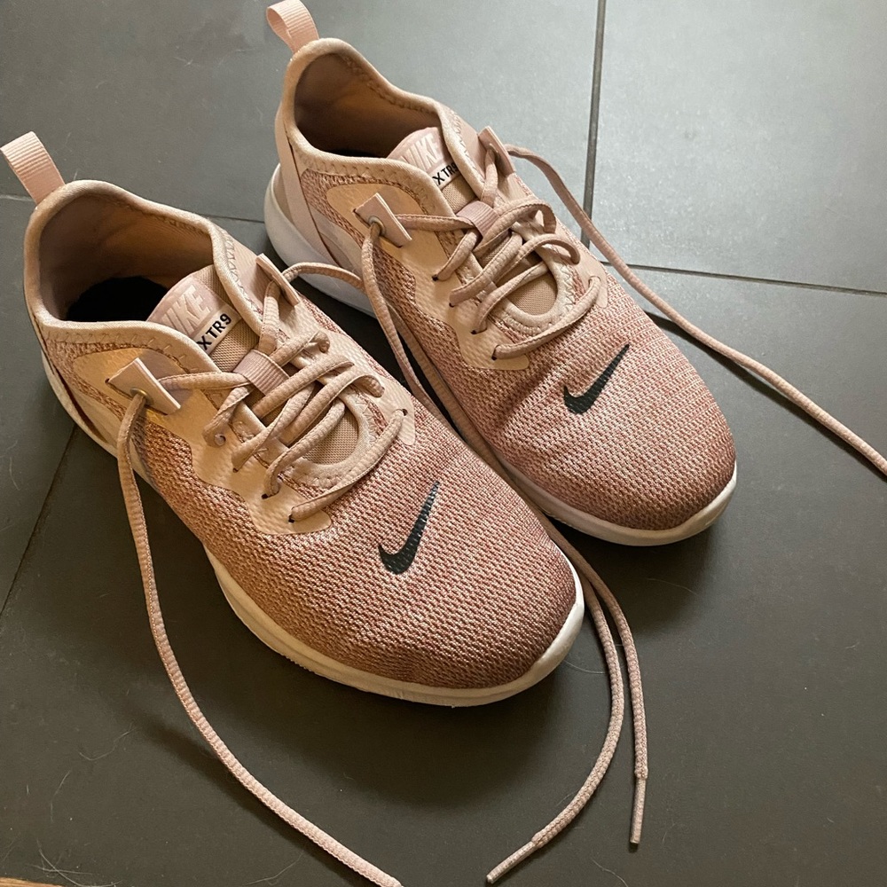 Nike Women’s Flex Trainer 9 Cross Training Shoes in Pink-size 6